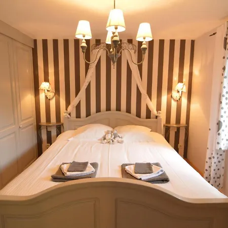 Chalet With Views & Fireplace Alpehytte