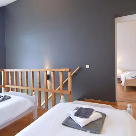 Dağ evi Chalet With Views & Fireplace Malmedy